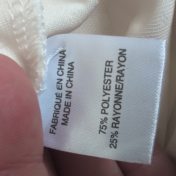 Classic Editions Off White Textured Swiss Dot Tiered Flutter Sleeve Top XL - Picture 11 of 13